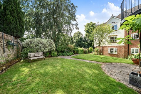 Click the photo for more details of High Street, Haslemere, GU27