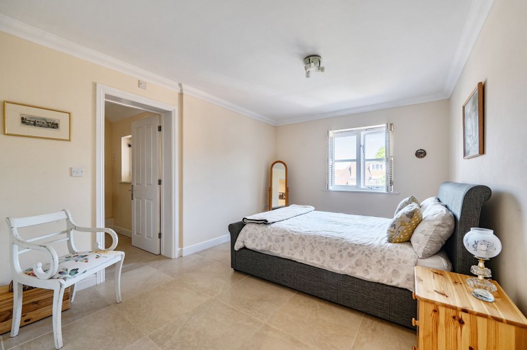 Images for High Street, Haslemere, GU27