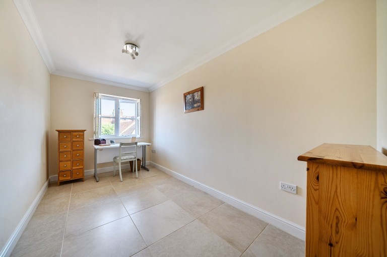 Images for High Street, Haslemere, GU27