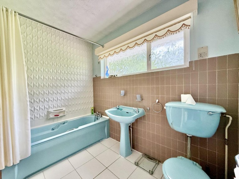 Images for Birchwood Close, Highcliffe on Sea