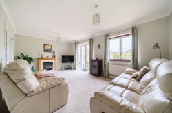 Images for Lodge Close, Middleton-On-Sea, PO22