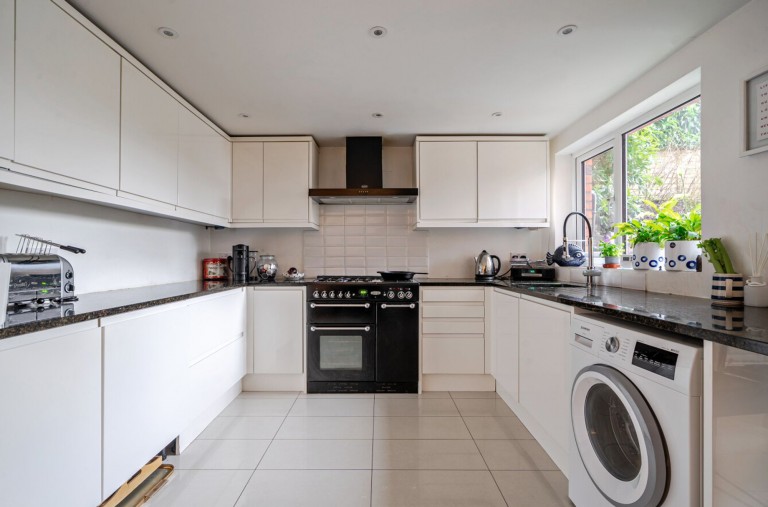 Images for Longdene Road, Haslemere, GU27