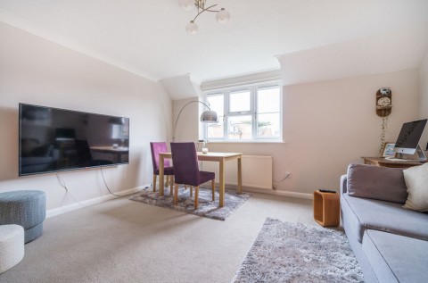 Click the photo for more details of Grenehurst Way, Petersfield, GU31