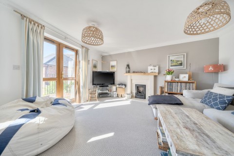 Click the photo for more details of Queen Street, Emsworth, PO10