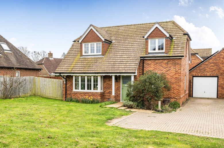 Click the photo for more details of Billy Fiske Close, Boxgrove, PO18