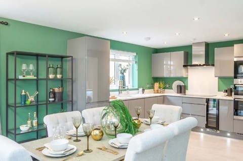 Click the photo for more details of Fontwell Avenue, Eastergate, PO20
