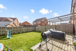 Images for Illett Way, Faygate, RH12
