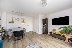 Images for Illett Way, Faygate, RH12