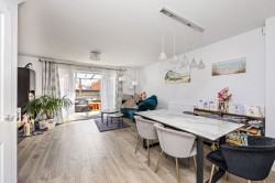 Images for Illett Way, Faygate, RH12