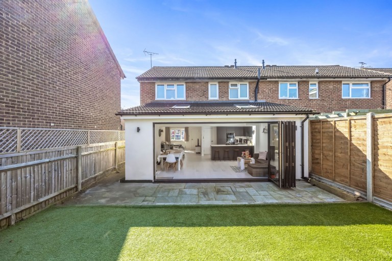 Images for Kestrel Close, Horsham, RH12