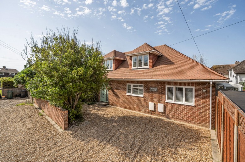 Click the photo for more details of Field Road, East Wittering, PO20