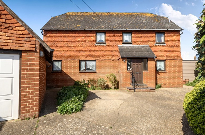 Click the photo for more details of Warner Road, Selsey, PO20