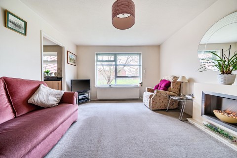 Click the photo for more details of Farriers Close, Billingshurst, RH14