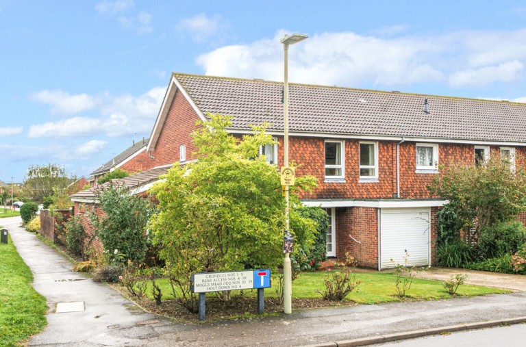 Images for Crundles, Petersfield, GU31