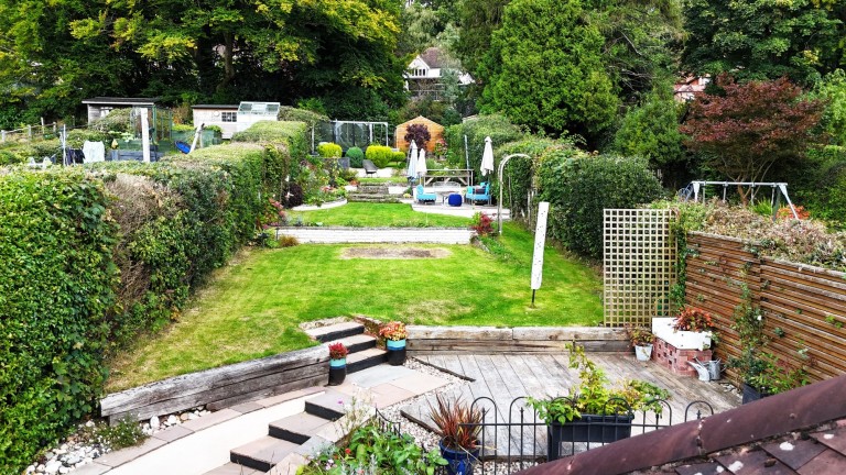 Images for Fir Tree Avenue, Haslemere, GU27