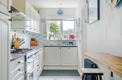 Images for Fir Tree Avenue, Haslemere, GU27