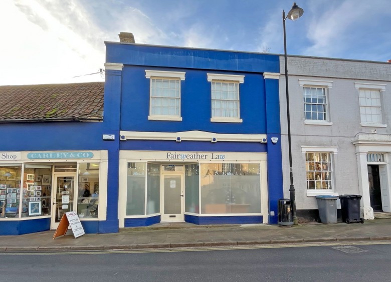 Click the photo for more details of Well Close Square, Framlingham, Suffolk