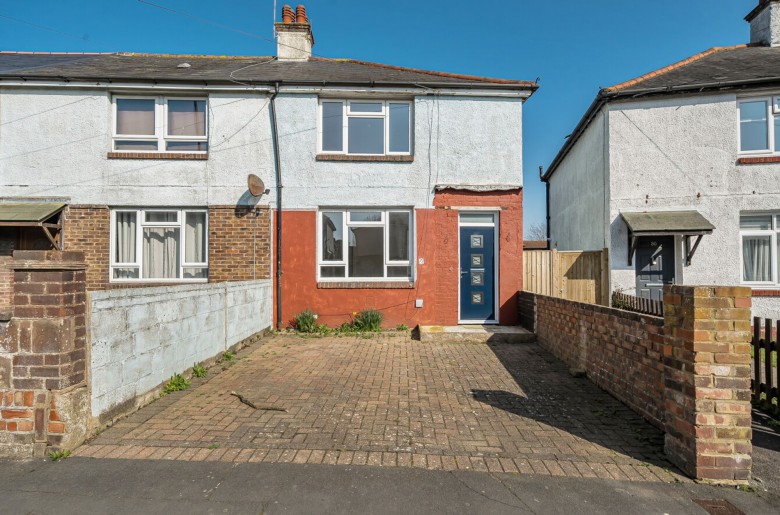 Click the photo for more details of Collyer Avenue, Bognor Regis, PO21