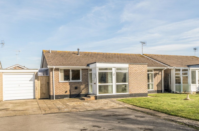 Click the photo for more details of Flansham Park, Felpham, PO22