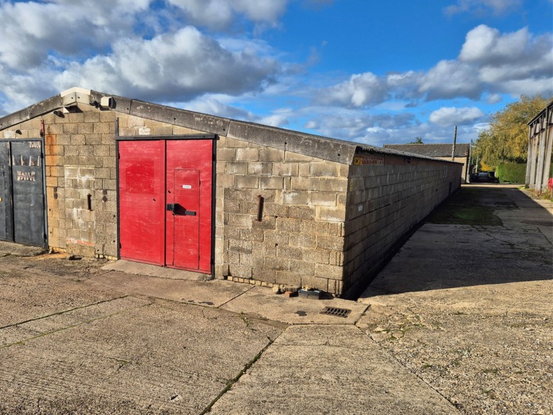 Click the photo for more details of Dallinghoo, Nr Woodbridge, Suffolk