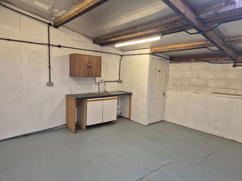 Click the photo for more details of Dallinghoo, Nr Woodbridge, Suffolk