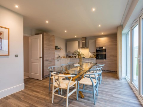 Click the photo for more details of Bartons Road, Havant, PO9