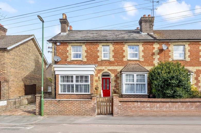 Click the photo for more details of Nelson Road, Horsham, RH12