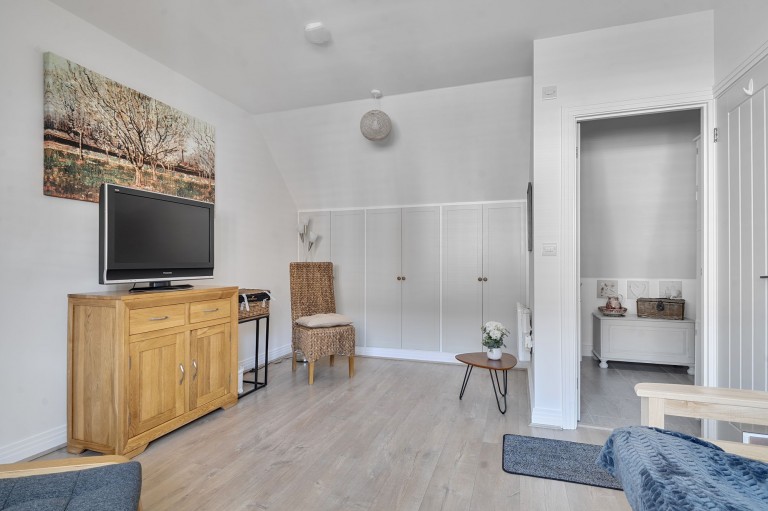Images for Sir Geoffrey Todd Walk, Kings Drive, GU29