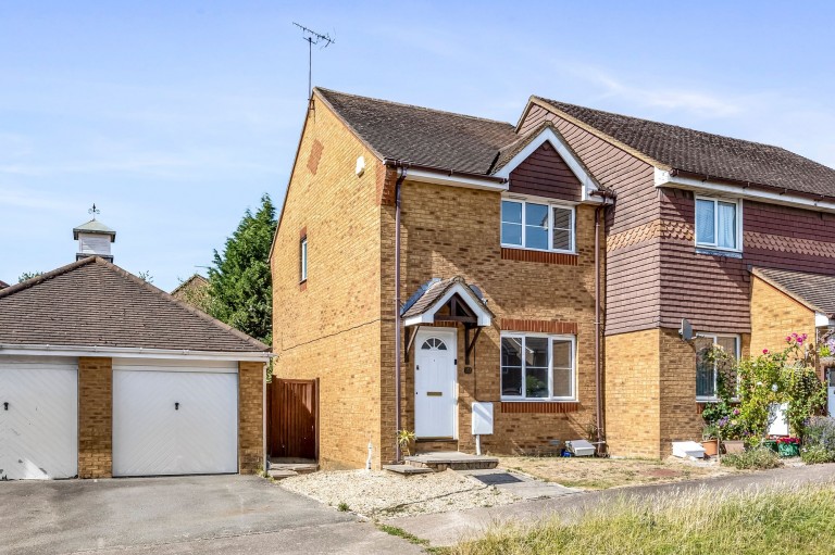 Images for Ropeland Way, Horsham, RH12
