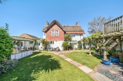 Images for 3 Beach Gardens, Selsey, PO20