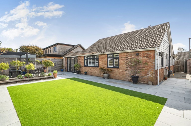 Images for Yeomans Acre, Aldwick, PO21