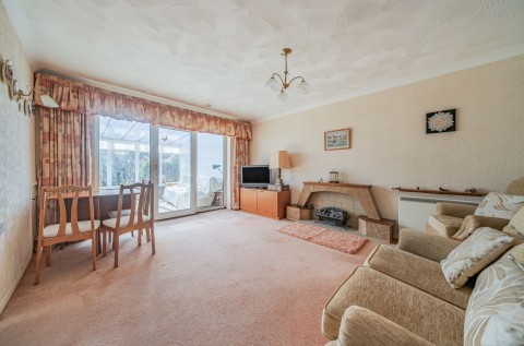 Click the photo for more details of Drift Road, Selsey, PO20