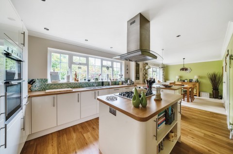 Click the photo for more details of Hormare Crescent, Storrington, RH20
