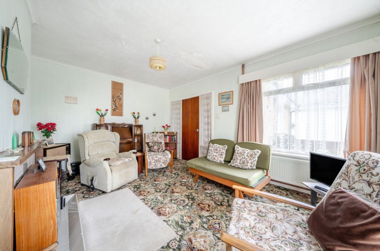 Images for Southdean Drive, Middleton-On-Sea, PO22