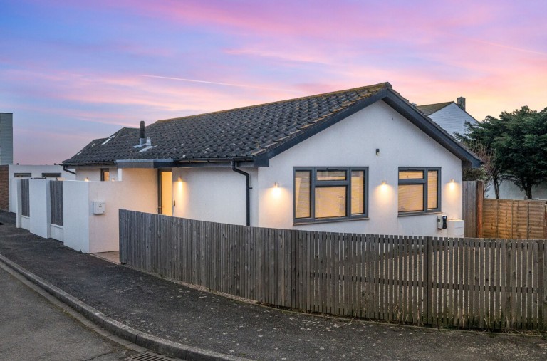 Images for Seafields, Bracklesham Bay, PO20