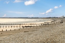 Images for Seafields, Bracklesham Bay, PO20