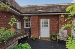 Images for Duck Lane, Green Court Duck Lane, GU29