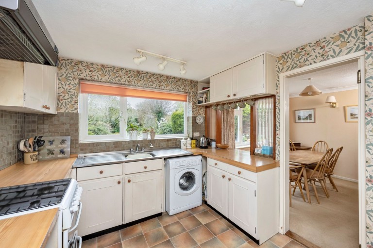 Images for Smithbarn, Horsham, RH13