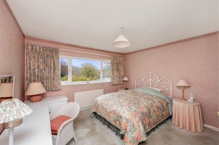 Images for Smithbarn, Horsham, RH13