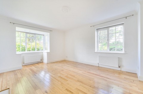 Click the photo for more details of Taylors Lane, Bosham, PO18