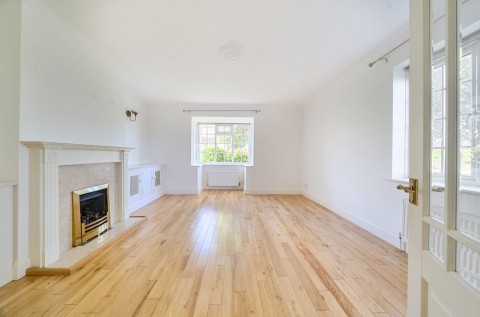 Click the photo for more details of Taylors Lane, Bosham, PO18