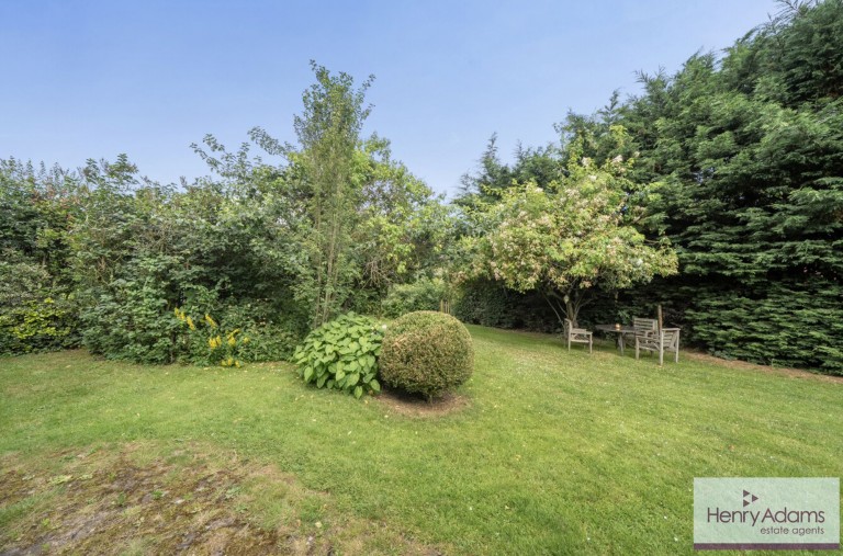 Images for High Cross, Froxfield, GU32