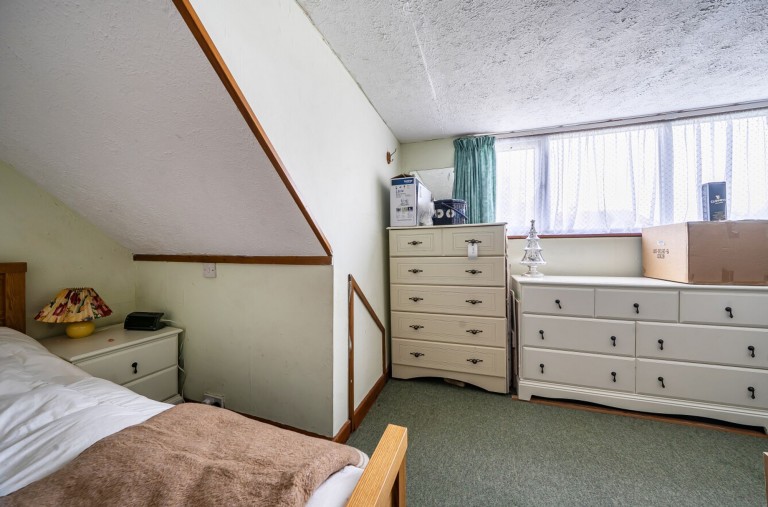 Images for Highfield Road, Petersfield, GU32