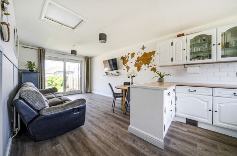 Click the photo for more details of Slattsfield Close, Selsey, PO20