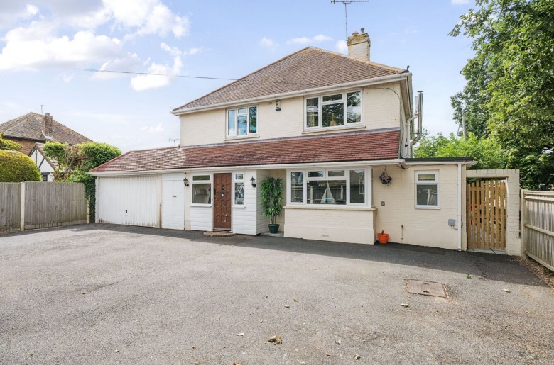 Click the photo for more details of Bognor Regis, PO22