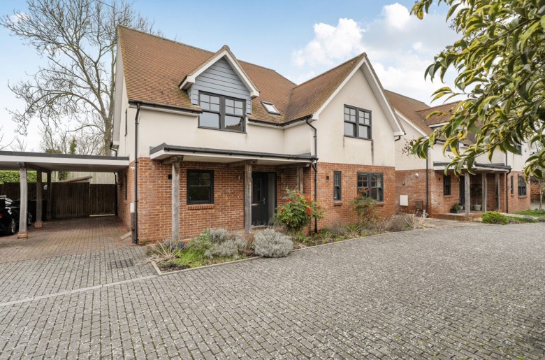 Click the photo for more details of Hunston, Chichester, PO20