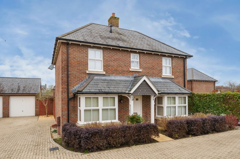 Click the photo for more details of Pynham Crescent, Hambrook, PO18