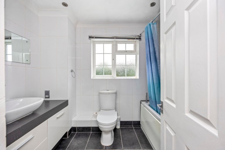 Images for Dutchells Copse, Horsham, RH12