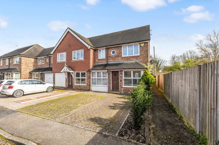 Images for Bakers Close, Southwater, RH13