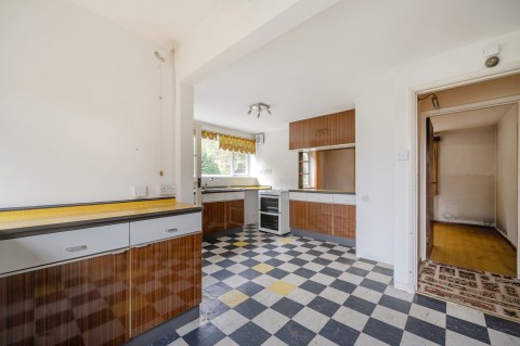 Click the photo for more details of Sandrock, Haslemere, GU27